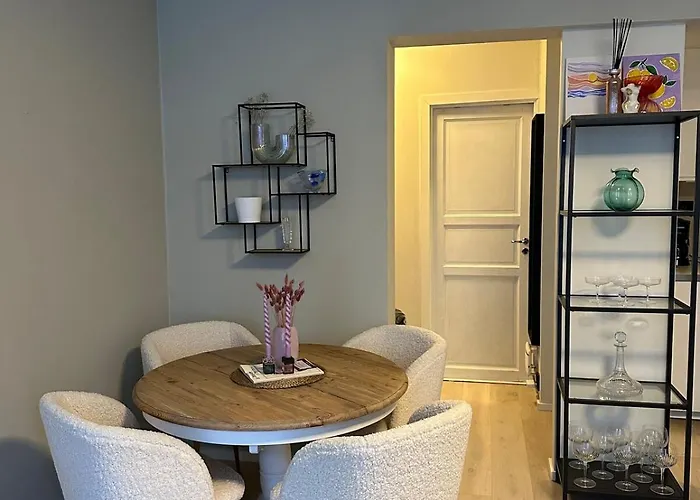 Cozy In The Middle Of Center Appartamento